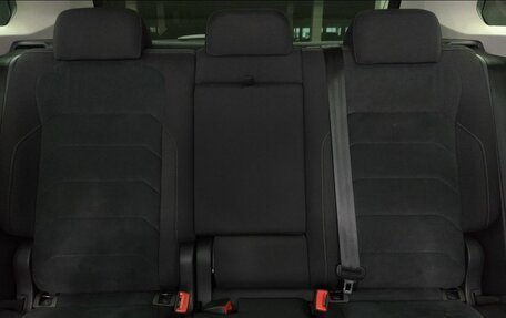 Volkswagen Tiguan II, 2017 год, 2 460 000 рублей, 26 фотография