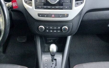 KIA Venga I, 2015 год, 1 300 000 рублей, 11 фотография