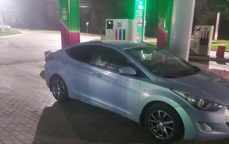 Hyundai Elantra V, 2011 год, 600 000 рублей, 1 фотография