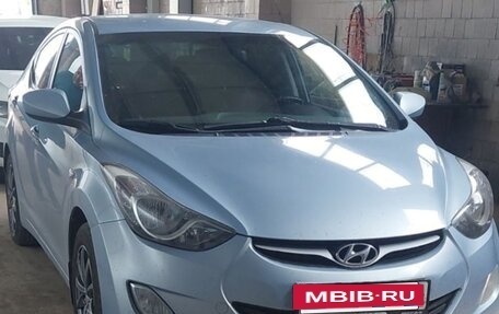 Hyundai Elantra V, 2011 год, 600 000 рублей, 5 фотография
