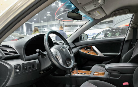 Toyota Camry, 2009 год, 1 290 000 рублей, 20 фотография