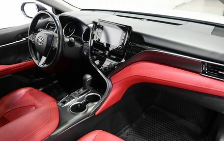 Toyota Camry, 2022 год, 3 379 900 рублей, 9 фотография