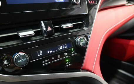 Toyota Camry, 2022 год, 3 379 900 рублей, 21 фотография
