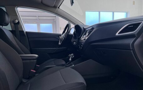 Hyundai Solaris II рестайлинг, 2018 год, 1 295 000 рублей, 11 фотография