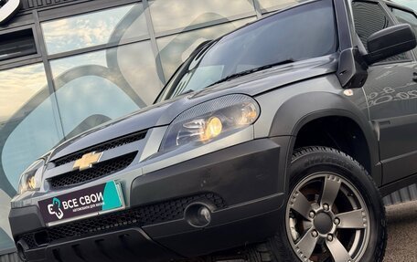 Chevrolet Niva I рестайлинг, 2019 год, 946 000 рублей, 10 фотография