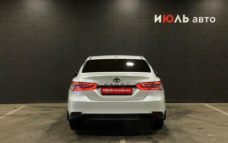 Toyota Camry, 2021 год, 3 150 000 рублей, 6 фотография