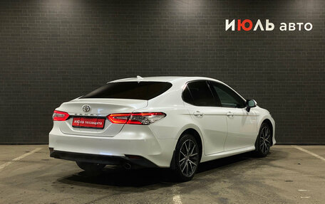 Toyota Camry, 2021 год, 3 150 000 рублей, 5 фотография