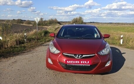 Hyundai Elantra V, 2011 год, 970 000 рублей, 3 фотография