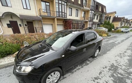 Renault Logan II, 2015 год, 690 000 рублей, 3 фотография