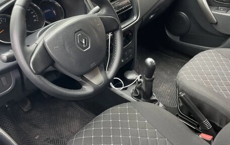 Renault Logan II, 2015 год, 690 000 рублей, 11 фотография