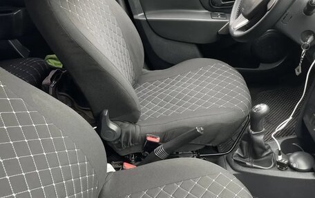 Renault Logan II, 2015 год, 690 000 рублей, 12 фотография