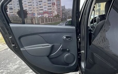 Renault Logan II, 2015 год, 690 000 рублей, 9 фотография