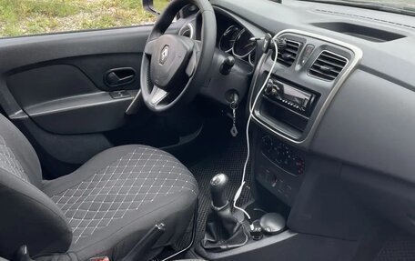 Renault Logan II, 2015 год, 690 000 рублей, 23 фотография
