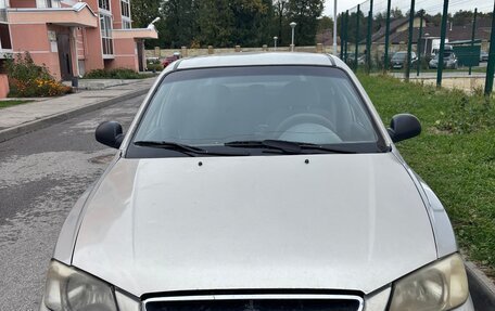 Hyundai Accent II, 2005 год, 300 000 рублей, 2 фотография
