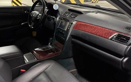 Toyota Camry, 2015 год, 2 200 000 рублей, 12 фотография