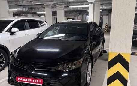 Toyota Camry, 2015 год, 2 200 000 рублей, 4 фотография