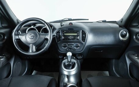 Nissan Juke II, 2012 год, 899 000 рублей, 9 фотография
