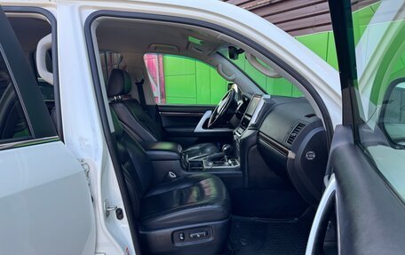 Toyota Land Cruiser 200, 2016 год, 4 390 000 рублей, 5 фотография