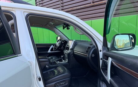 Toyota Land Cruiser 200, 2016 год, 4 390 000 рублей, 6 фотография