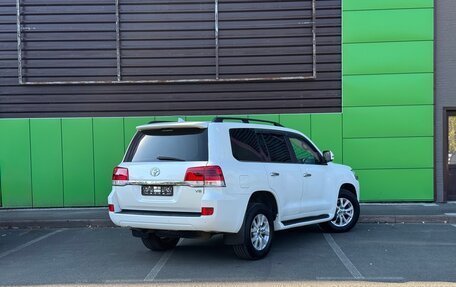 Toyota Land Cruiser 200, 2016 год, 4 390 000 рублей, 2 фотография