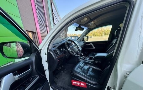 Toyota Land Cruiser 200, 2016 год, 4 390 000 рублей, 4 фотография