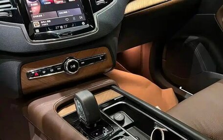 Volvo XC90 II рестайлинг, 2025 год, 7 279 027 рублей, 8 фотография
