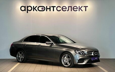 Mercedes-Benz E-Класс, 2018 год, 3 066 000 рублей, 3 фотография