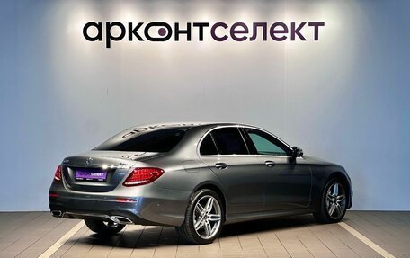Mercedes-Benz E-Класс, 2018 год, 3 066 000 рублей, 2 фотография