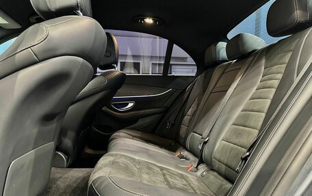 Mercedes-Benz E-Класс, 2018 год, 3 066 000 рублей, 12 фотография