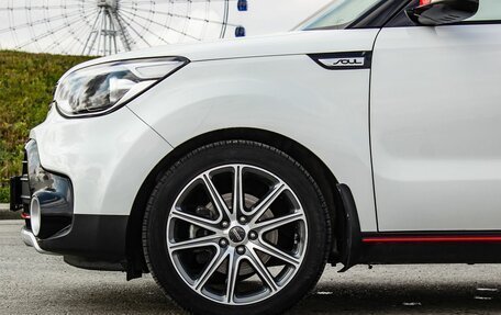 KIA Soul II рестайлинг, 2018 год, 1 700 000 рублей, 9 фотография