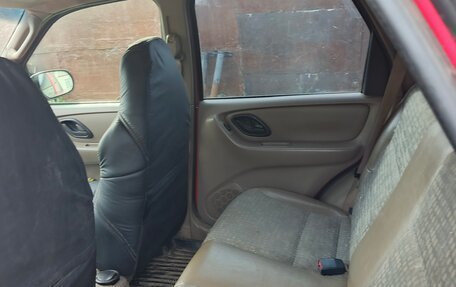 Ford Escape II, 2001 год, 250 000 рублей, 8 фотография
