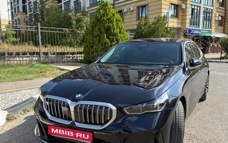 BMW 5 серия, 2024 год, 7 000 000 рублей, 2 фотография
