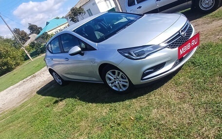 Opel Astra K, 2019 год, 1 400 000 рублей, 6 фотография