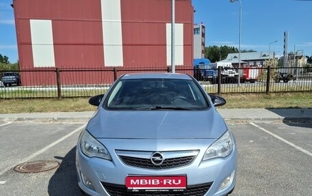 Opel Astra J, 2012 год, 520 000 рублей, 1 фотография