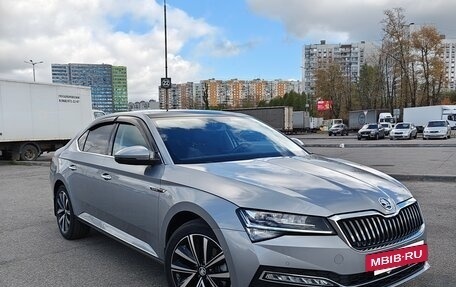 Skoda Superb III рестайлинг, 2025 год, 3 050 000 рублей, 3 фотография