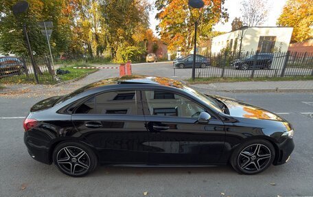 Mercedes-Benz A-Класс, 2019 год, 2 555 000 рублей, 8 фотография
