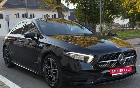 Mercedes-Benz A-Класс, 2019 год, 2 555 000 рублей, 9 фотография
