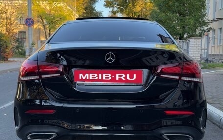 Mercedes-Benz A-Класс, 2019 год, 2 555 000 рублей, 6 фотография