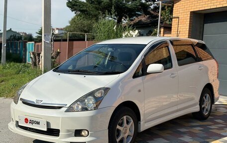 Toyota Wish II, 2003 год, 580 000 рублей, 2 фотография