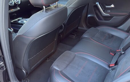 Mercedes-Benz A-Класс, 2019 год, 2 555 000 рублей, 25 фотография