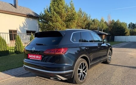 Volkswagen Touareg III, 2020 год, 6 500 000 рублей, 5 фотография