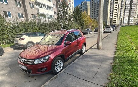 Volkswagen Tiguan I, 2011 год, 980 000 рублей, 2 фотография