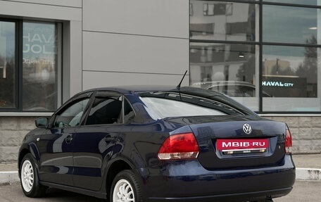 Volkswagen Polo VI (EU Market), 2013 год, 695 000 рублей, 3 фотография