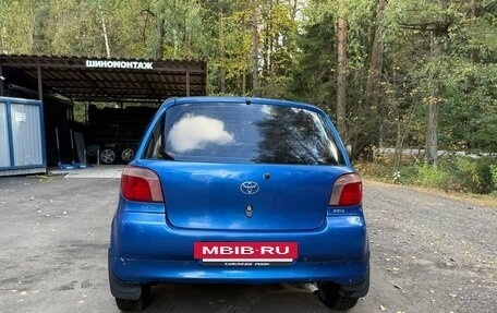 Toyota Yaris I рестайлинг, 2001 год, 160 000 рублей, 4 фотография