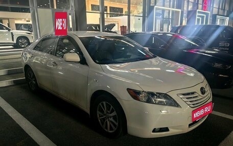 Toyota Camry, 2008 год, 995 000 рублей, 2 фотография