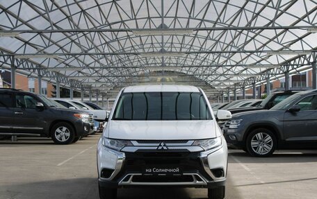 Mitsubishi Outlander III рестайлинг 3, 2019 год, 2 090 000 рублей, 8 фотография