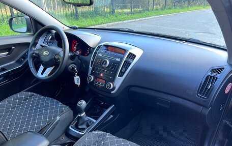 KIA cee'd I рестайлинг, 2011 год, 620 000 рублей, 13 фотография
