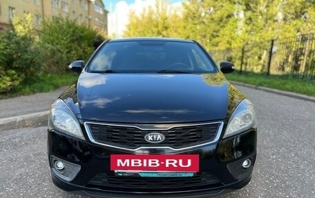 KIA cee'd I рестайлинг, 2011 год, 620 000 рублей, 2 фотография