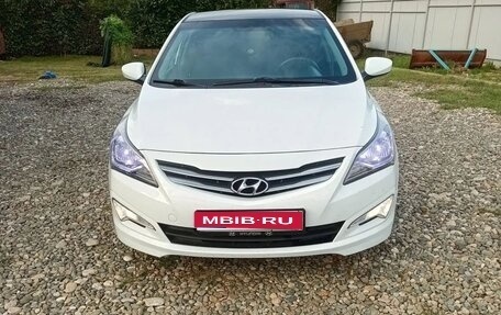 Hyundai Solaris II рестайлинг, 2014 год, 890 000 рублей, 1 фотография
