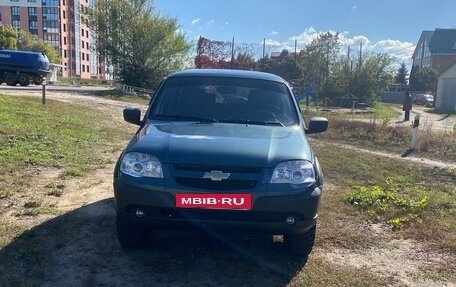 Chevrolet Niva I рестайлинг, 2015 год, 750 000 рублей, 1 фотография
